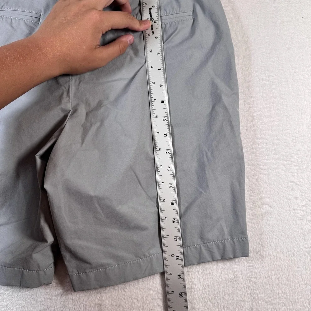 Vineyard Vines On The Go Shorts Mens 30 Gray 9 In Inseam Chino Stretch Casual